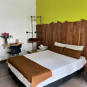 Rivière Boutique 4*, Medellín Colombie